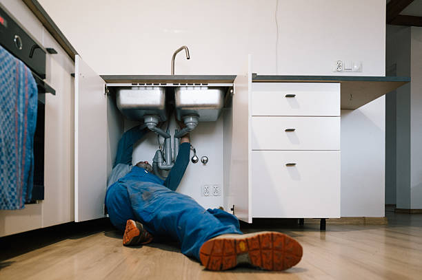 Professional Leak Detection technician working in Billerica, MA